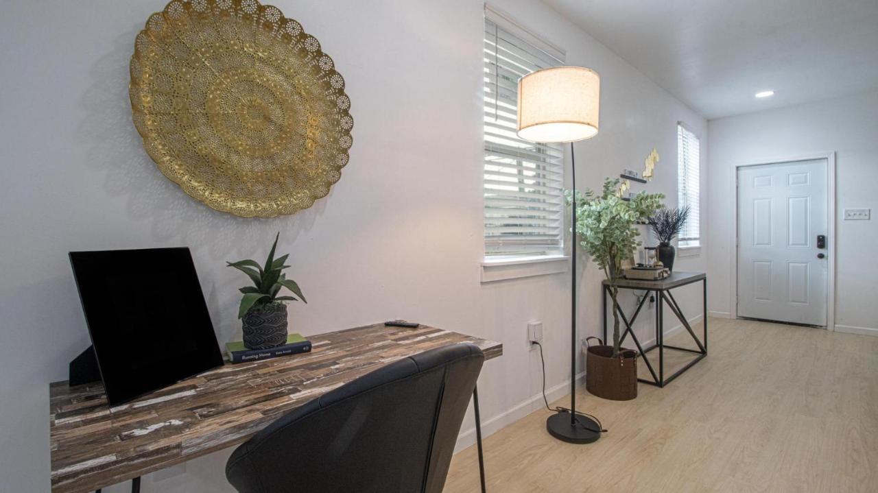 Vibrant Blue Luxury Loft 2316 New Orleans Exterior photo